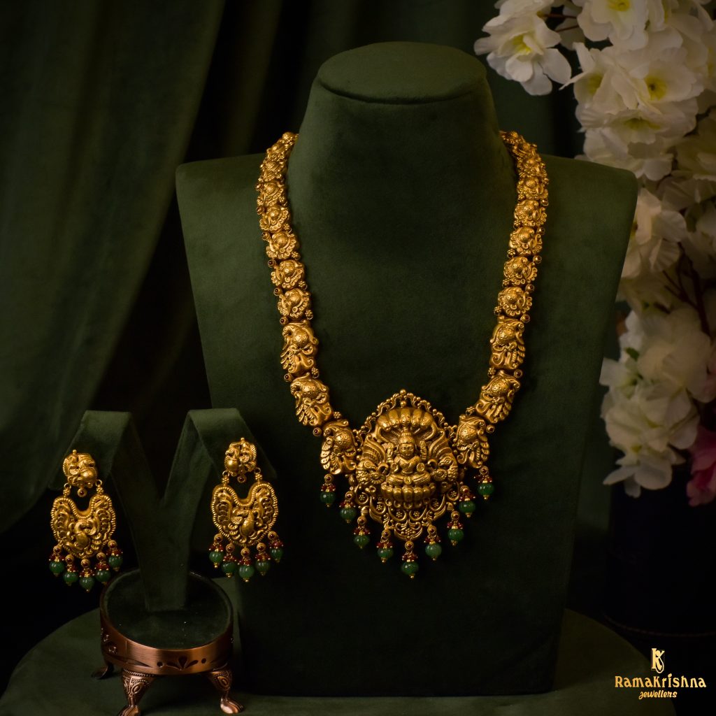 latest temple jewellery collection